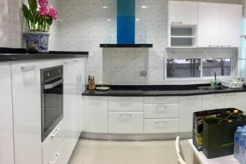 Casa de 4 dormitorios en Khan Na Yao, Bangkok, Tailandia № 142253 - foto 8