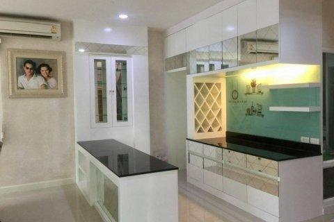Casa de 4 dormitorios en Khan Na Yao, Bangkok, Tailandia № 142253 - foto 3