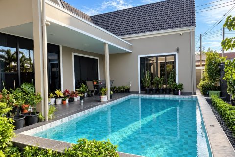 Casa de 3 dormitorios en Pattaya, Tailandia № 233893 - foto 7