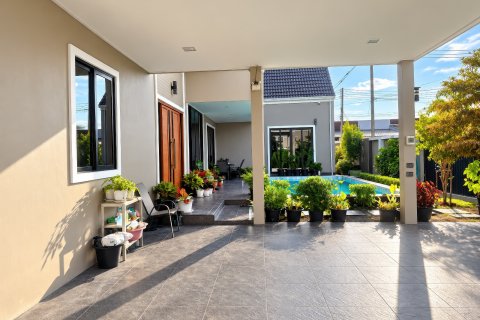 Casa de 3 dormitorios en Pattaya, Tailandia № 233893 - foto 8