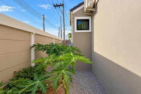 Casa de 3 dormitorios en Pattaya, Tailandia № 233893 - foto 10