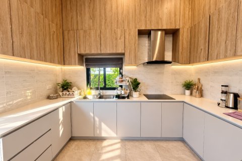 Casa de 3 dormitorios en Pattaya, Tailandia № 233893 - foto 16