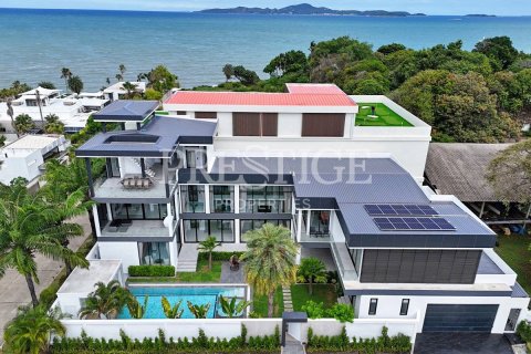 Casa de 6 dormitorios en Pattaya, Tailandia № 210215