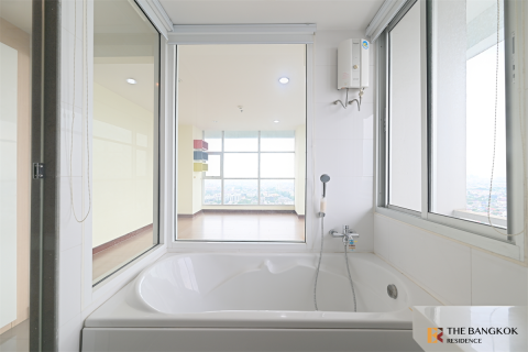 Condo in Bangkok, Thailand, 2 bedrooms № 233175 - photo 7