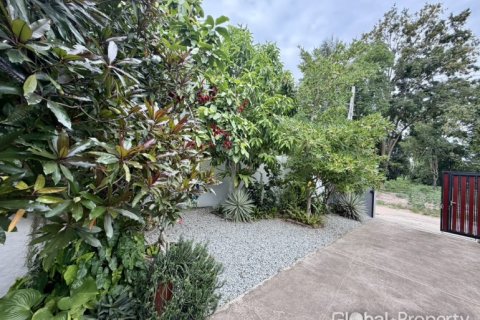 Casa de 4 dormitorios en Pattaya, Tailandia № 202079 - foto 5