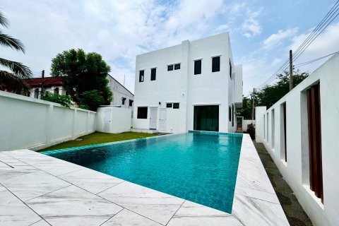 Chalet de 4 dormitorios en Chiang Mai, Tailandia № 158427 - foto 15