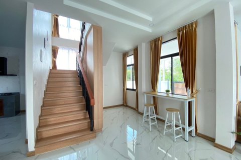 Chalet de 4 dormitorios en Chiang Mai, Tailandia № 158427 - foto 13