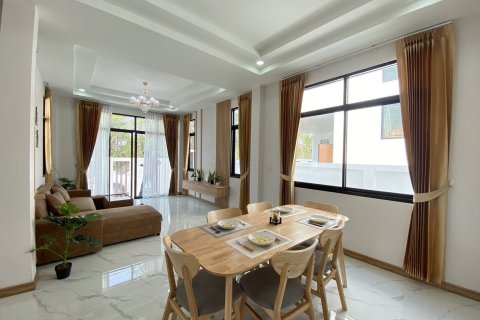 Chalet de 4 dormitorios en Chiang Mai, Tailandia № 158427 - foto 27
