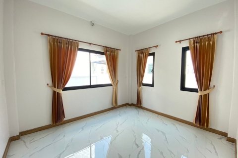 Chalet de 4 dormitorios en Chiang Mai, Tailandia № 158427 - foto 17