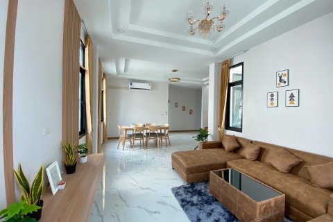 Chalet de 4 dormitorios en Chiang Mai, Tailandia № 158427 - foto 12