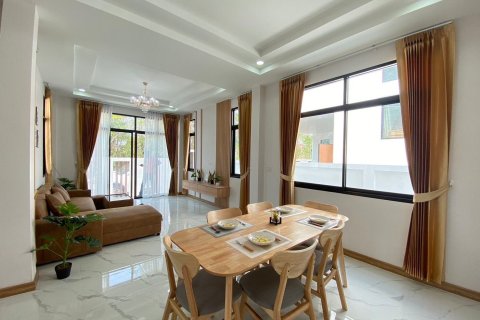 Chalet de 4 dormitorios en Chiang Mai, Tailandia № 158427 - foto 22