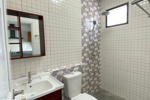 Chalet de 4 dormitorios en Chiang Mai, Tailandia № 158427 - foto 21