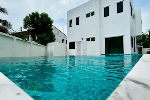 Chalet de 4 dormitorios en Chiang Mai, Tailandia № 158427 - foto 3