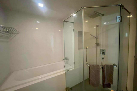 Condo in Bangkok, Thailand, 2 bedrooms № 187626 - photo 8