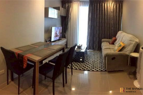 Condo in Bangkok, Thailand, 2 bedrooms № 187626 - photo 2