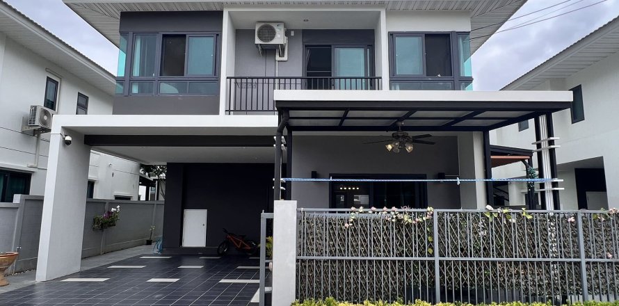 Maison à Pattaya, Thaïlande 4 chambres № 170709