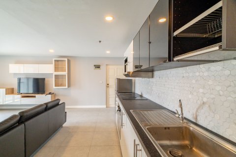Estudio en el condominio en Watthana, Bangkok, Tailandia № 170705 - foto 3