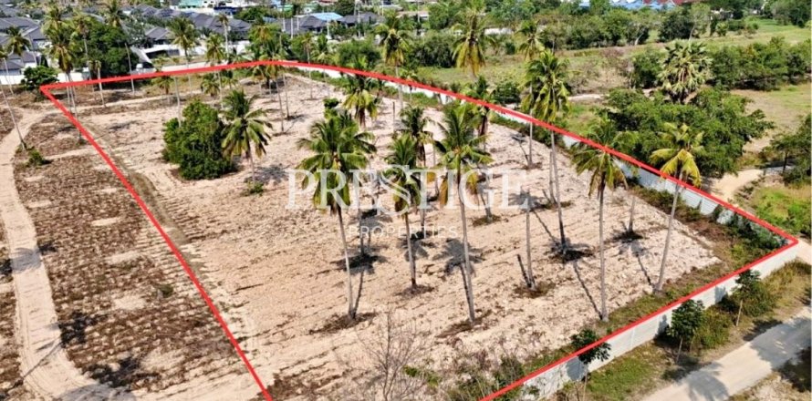 Terrain à Pattaya, Thaïlande 6400 m2 № 197732