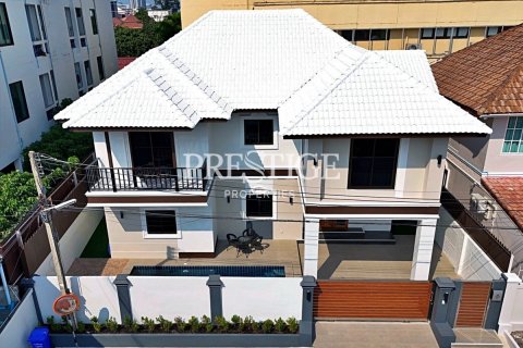 Haus in Pattaya, Thailand 6 Schlafzimmer № 197738