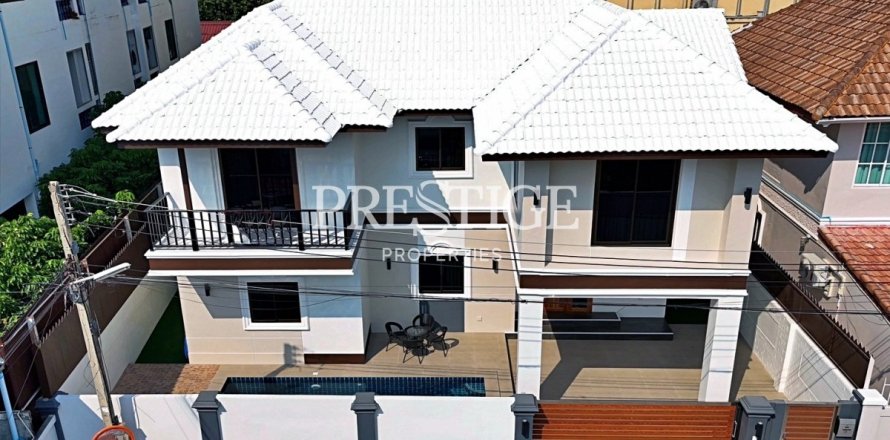 Maison à Pattaya, Thaïlande 6 chambres № 197738