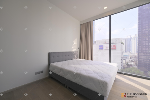 Condo in Bangkok, Thailand, 2 bedrooms  № 186686 - photo 2