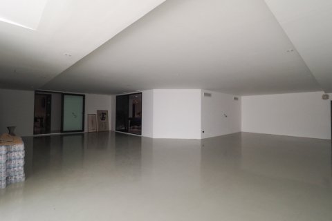 Casa de 4 dormitorios en Bang Lamung, Tailandia № 113527 - foto 3
