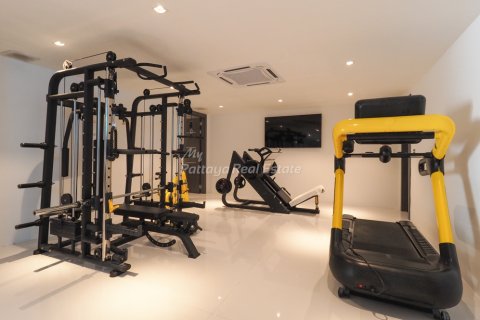 Casa de 4 dormitorios en Bang Lamung, Tailandia № 113527 - foto 6