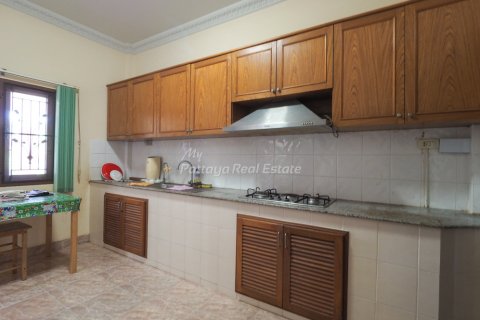 Casa de 3 dormitorios en Bang Lamung, Tailandia № 113528 - foto 14