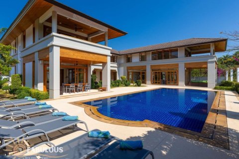 Chalet de 7 dormitorios en Kathu, Tailandia № 205753 - foto 3