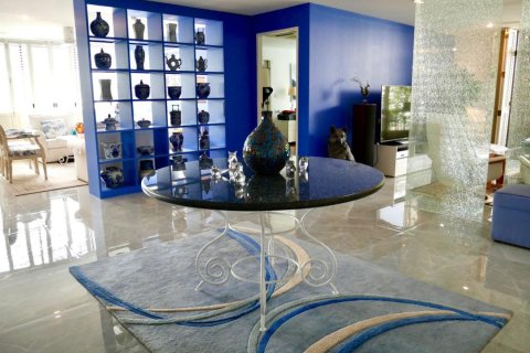 Condominio de 3 dormitorios en Bangkok, Tailandia № 181027 - foto 6