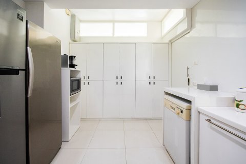 Condominio de 4 dormitorios en Bangkok, Tailandia № 181025 - foto 6