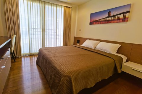 Condominio de 4 dormitorios en Bangkok, Tailandia № 181030 - foto 11