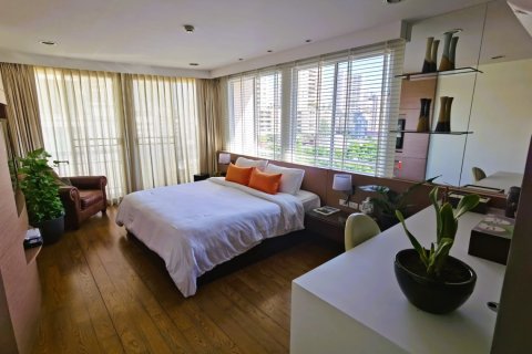 Condominio de 4 dormitorios en Bangkok, Tailandia № 181030 - foto 6