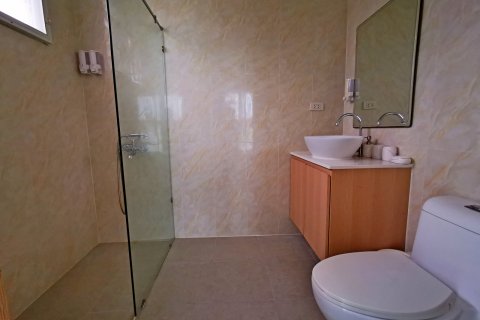 Casa de 3 dormitorios en Pattaya, Tailandia № 8227 - foto 30