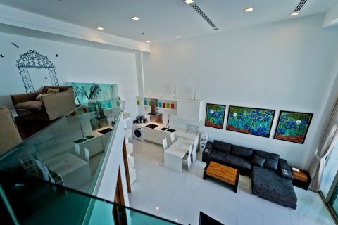 Apartamento de 2 dormitorios en Pattaya, Tailandia № 170391 - foto 3
