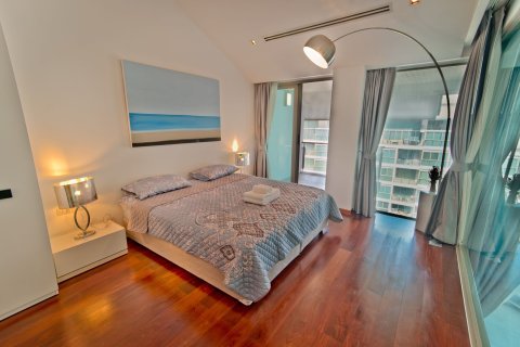 Apartamento de 2 dormitorios en Pattaya, Tailandia № 170391 - foto 15