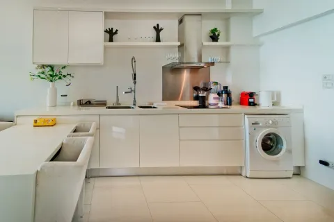 Apartamento de 2 dormitorios en Pattaya, Tailandia № 170391 - foto 28