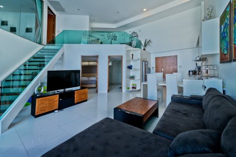 Apartamento de 2 dormitorios en Pattaya, Tailandia № 170391 - foto 9