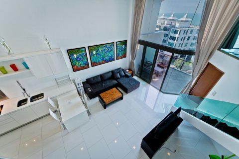 Apartamento de 2 dormitorios en Pattaya, Tailandia № 170391 - foto 2