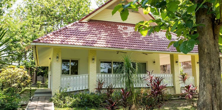 Casa de 4 dormitorios en Chiang Mai, Tailandia № 170925