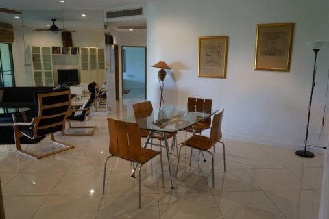 Condominio de 2 dormitorios en Sattahip, Tailandia № 158820 - foto 8