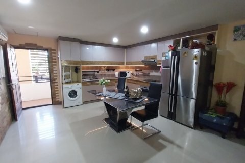 Condominio de 2 dormitorios en Phuket, Tailandia № 154628 - foto 8
