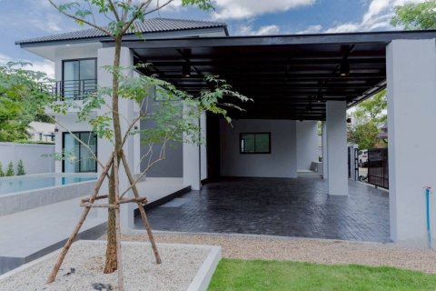 Casa de 3 dormitorios en San Kamphaeng, Tailandia № 162970 - foto 9