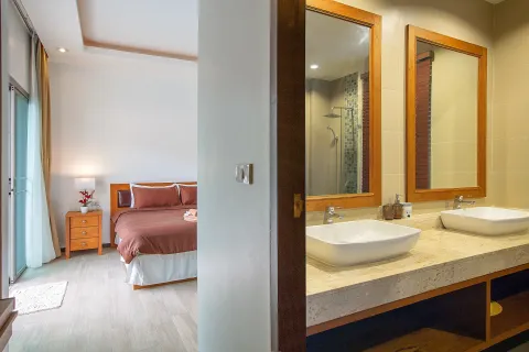 Chalet de 3 dormitorios en Phuket, Tailandia № 173067 - foto 21