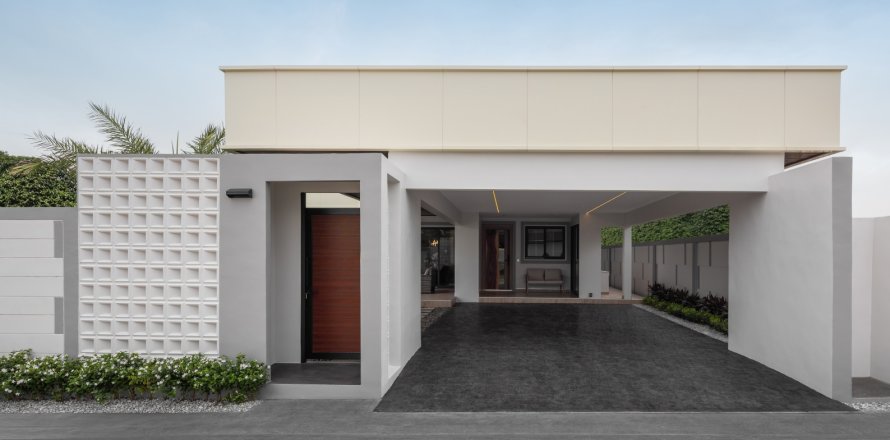 Villa in Bang Lamung, Thailand 4 bedrooms № 222463