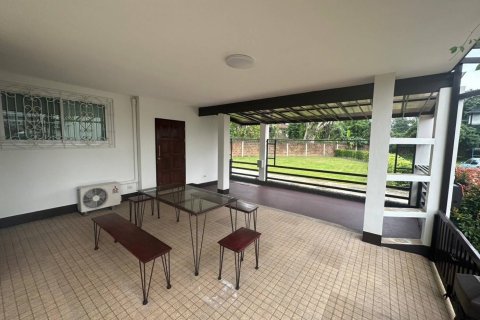 Casa de 5 dormitorios en Chiang Mai, Tailandia № 173359 - foto 7