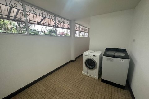 Casa de 5 dormitorios en Chiang Mai, Tailandia № 173359 - foto 19