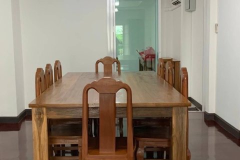 Casa de 5 dormitorios en Chiang Mai, Tailandia № 173359 - foto 23