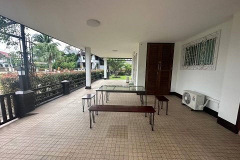 Casa de 5 dormitorios en Chiang Mai, Tailandia № 173359 - foto 6