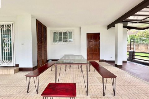 Casa de 5 dormitorios en Chiang Mai, Tailandia № 173359 - foto 8